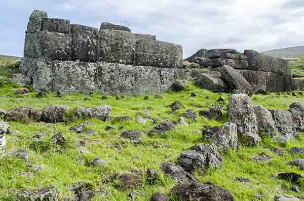 202 - Chile - isla de Rapa Nui o Pascua - Vinapu - Ahu Tahira